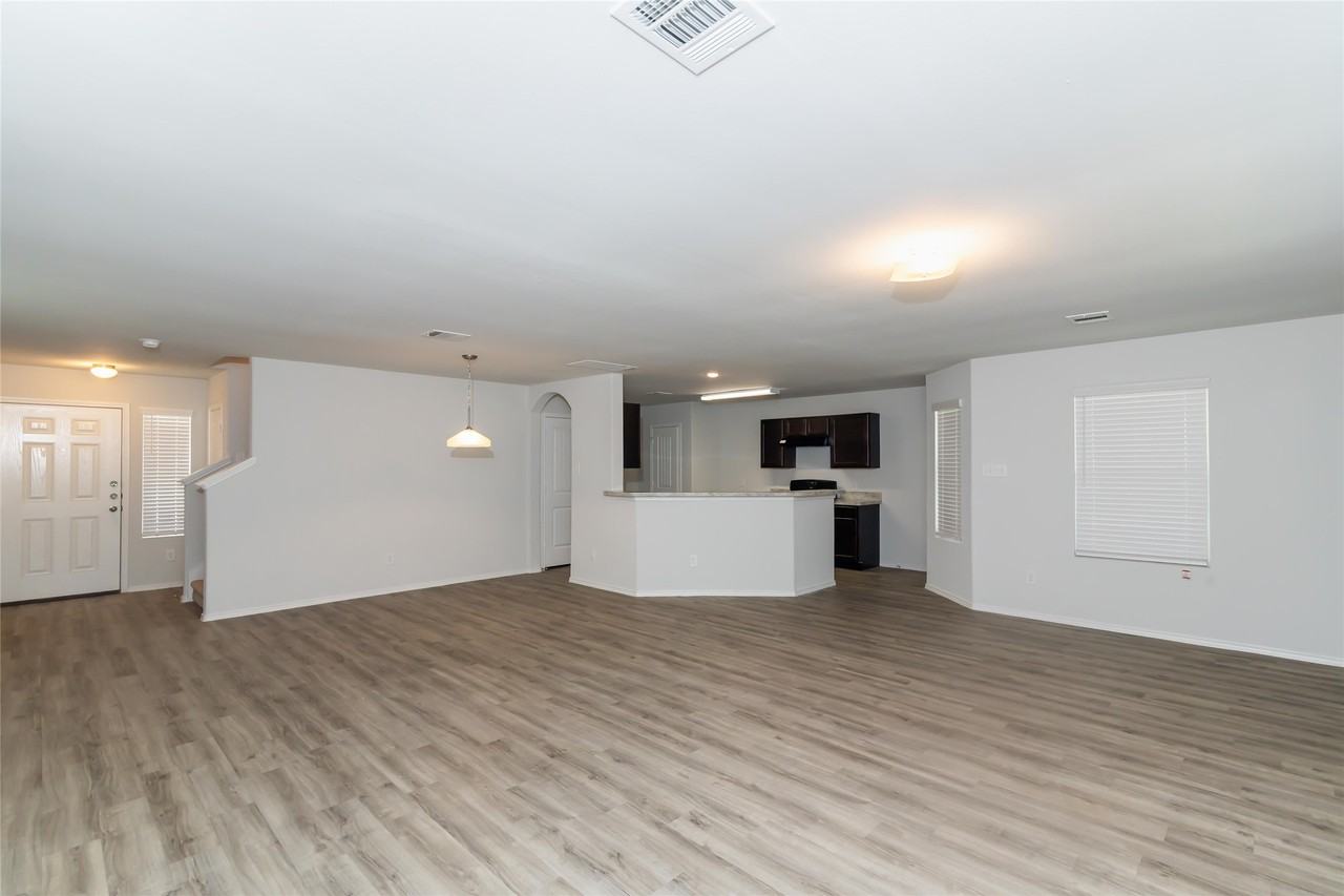 5610 Cobark Creek Trl #5610 - Photo 2 of 17