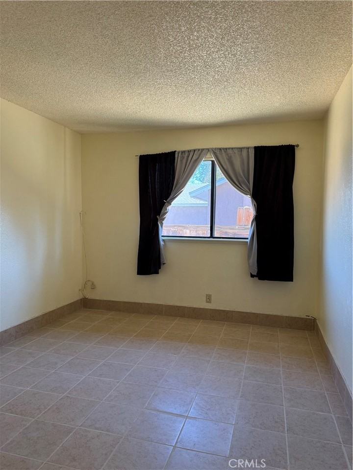 15171 Wildrose St #15171 - Photo 3 of 38