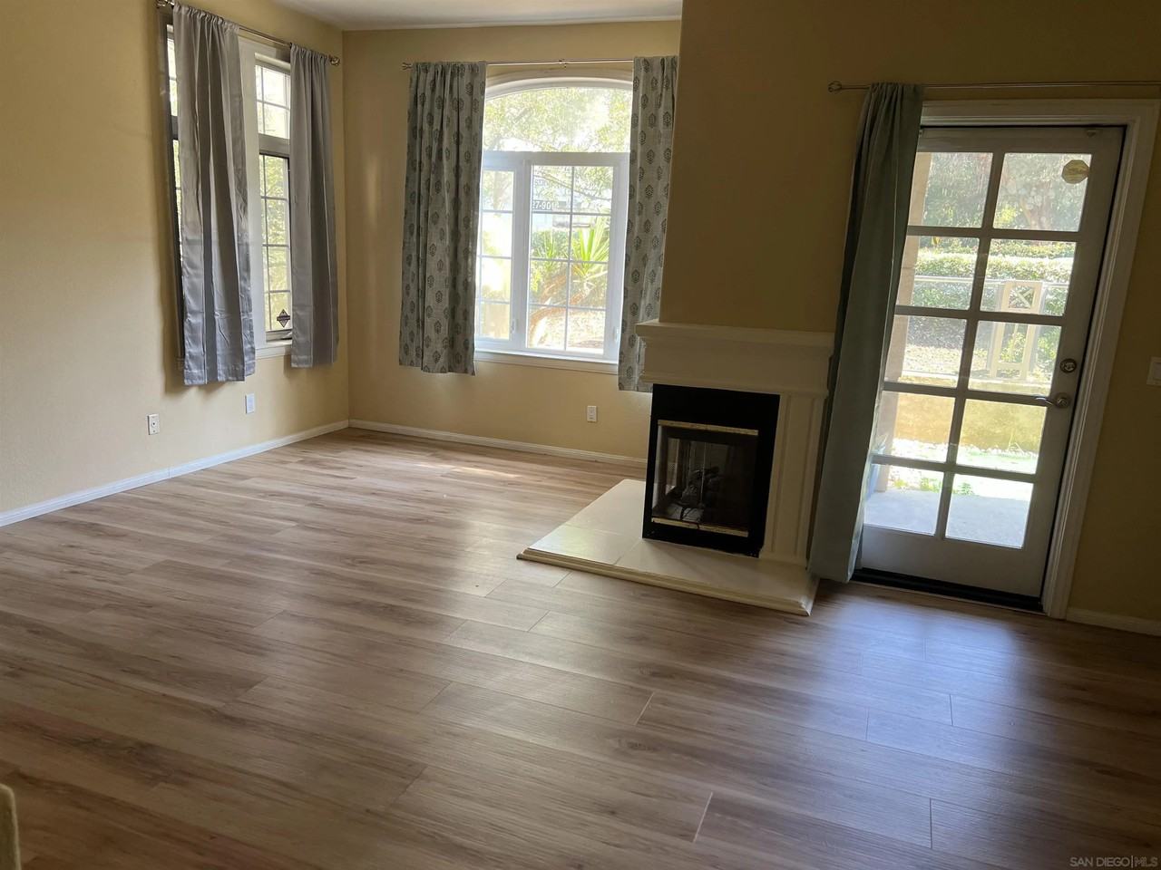 2834 Torrey Pines Rd #2834 - Photo 2 of 15