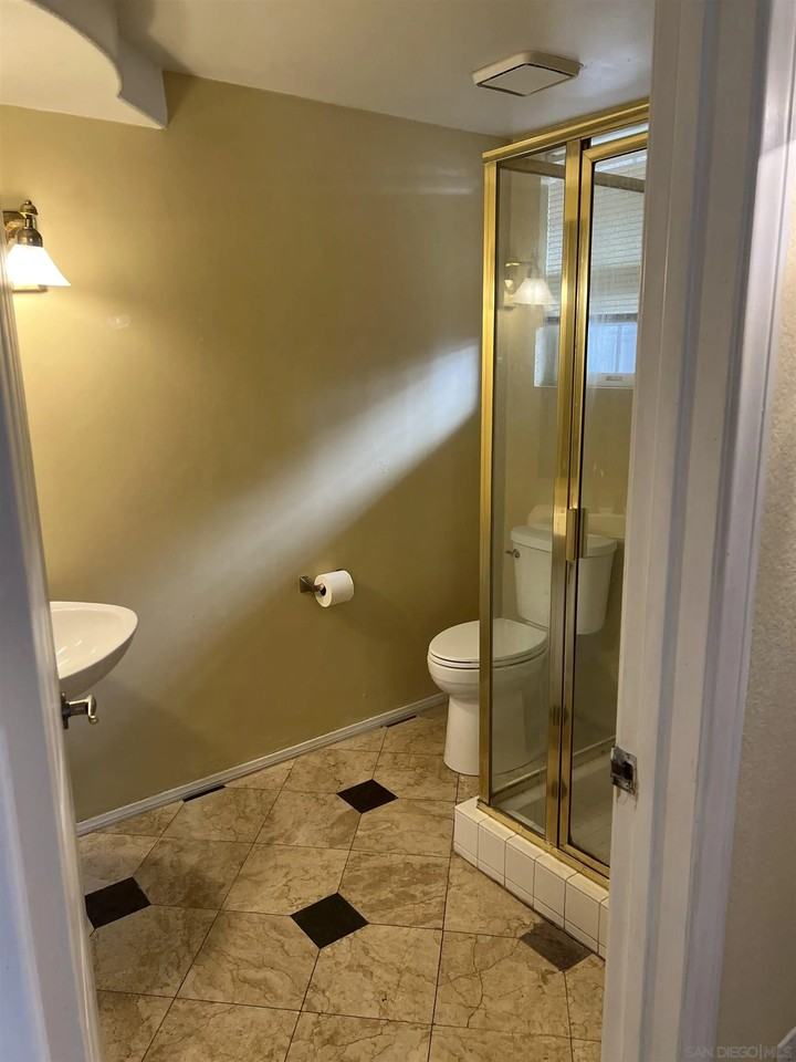 2834 Torrey Pines Rd #2834 - Photo 3 of 15