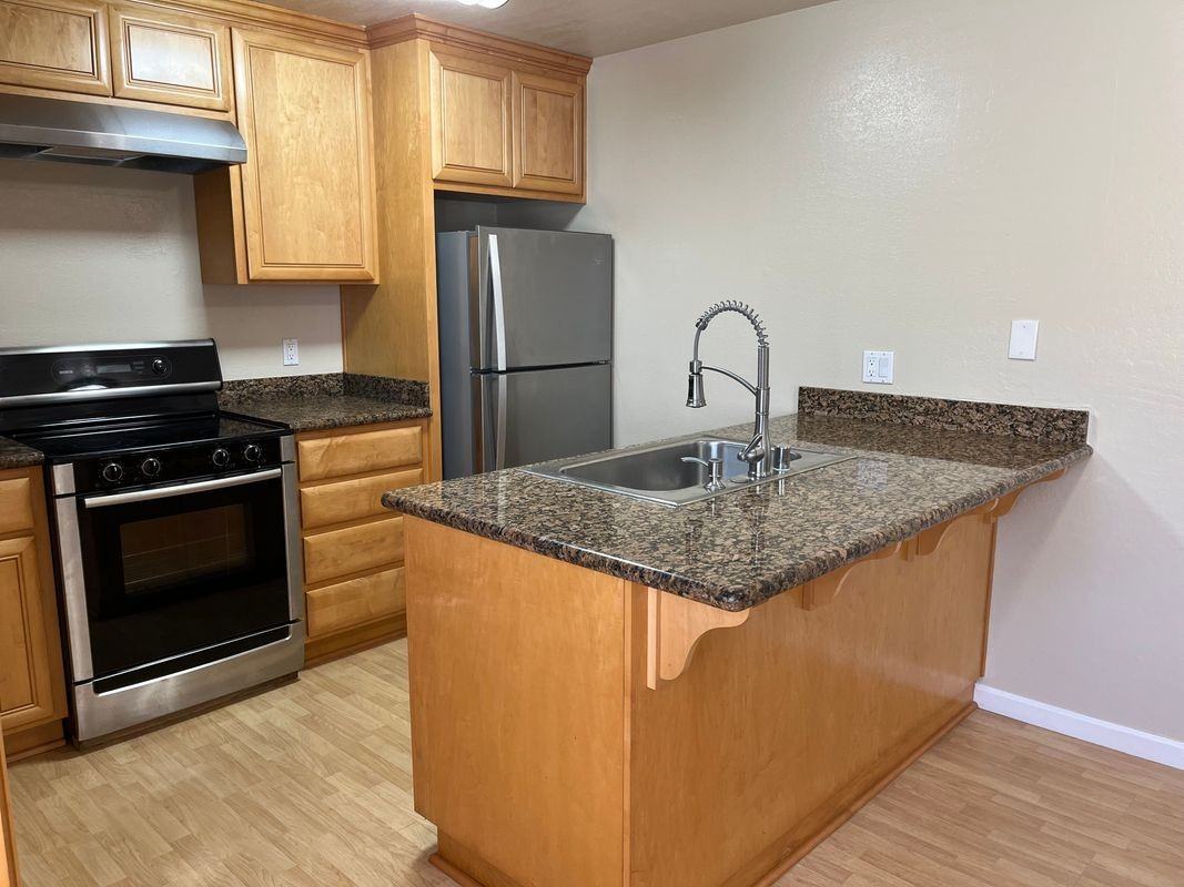 5489 Judith St - Photo 7 of 16