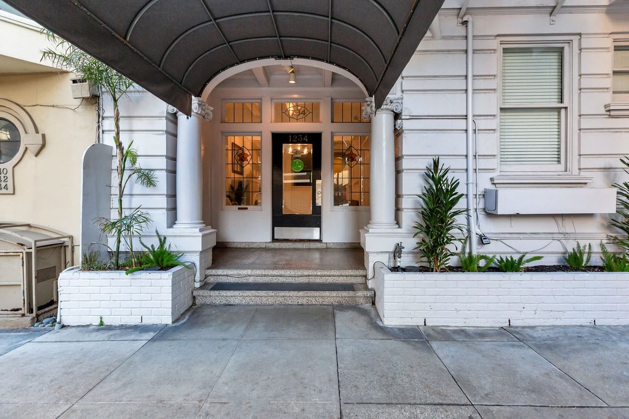 1234 Jones - Photo 3 of 4