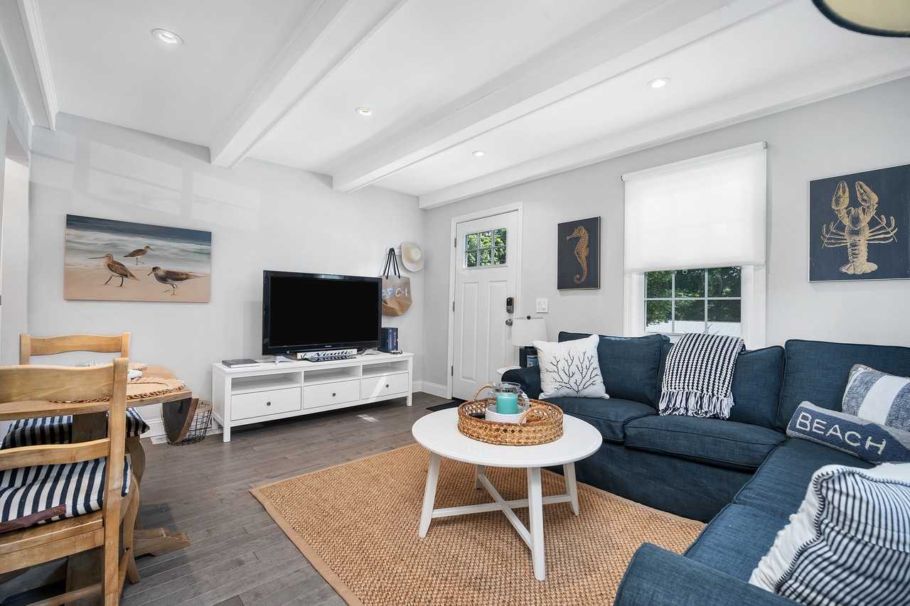 76 S Edgewood Rd #NA - Photo 2 of 14