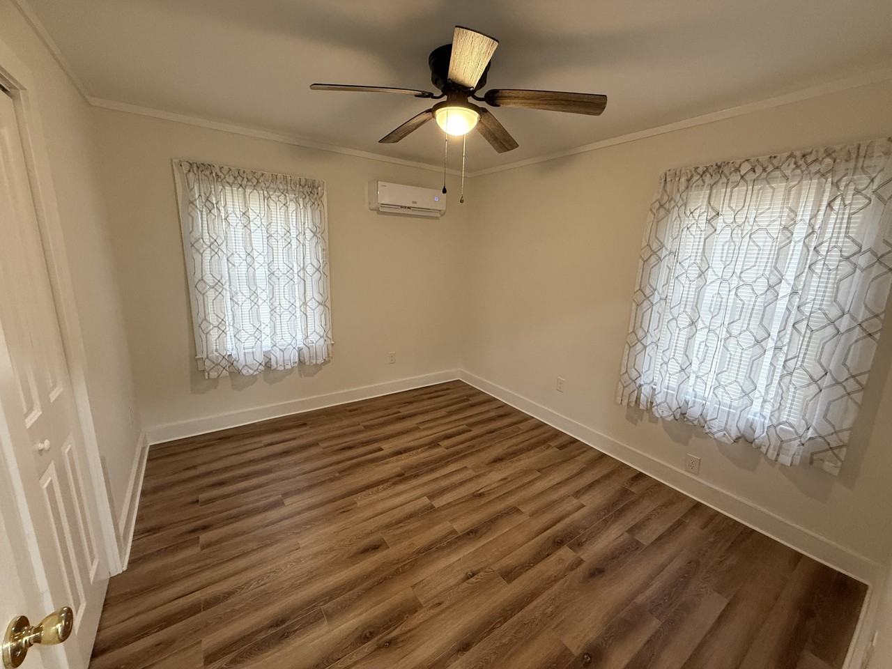 110 Small Street #NA - Photo 6 of 12