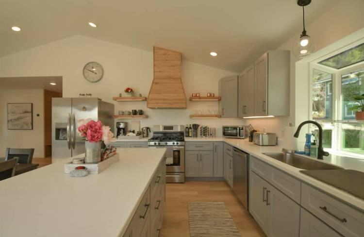 1200 Eric Ln #NA - Photo 2 of 20