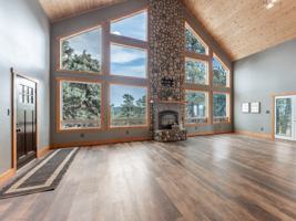 featured image of 117 Hummingbird Road