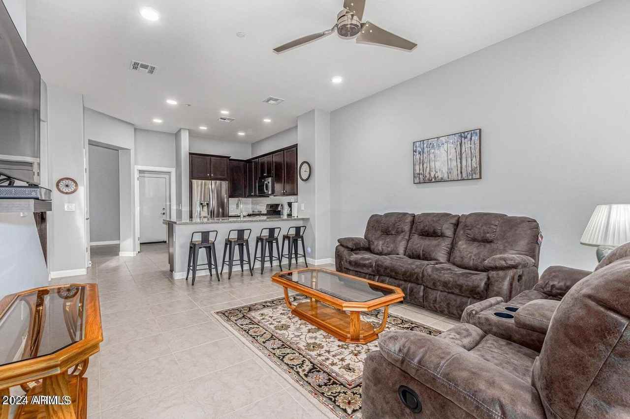 4777 S Fulton Ranch Blvd Unit 1055 #1055 - Photo 2 of 39