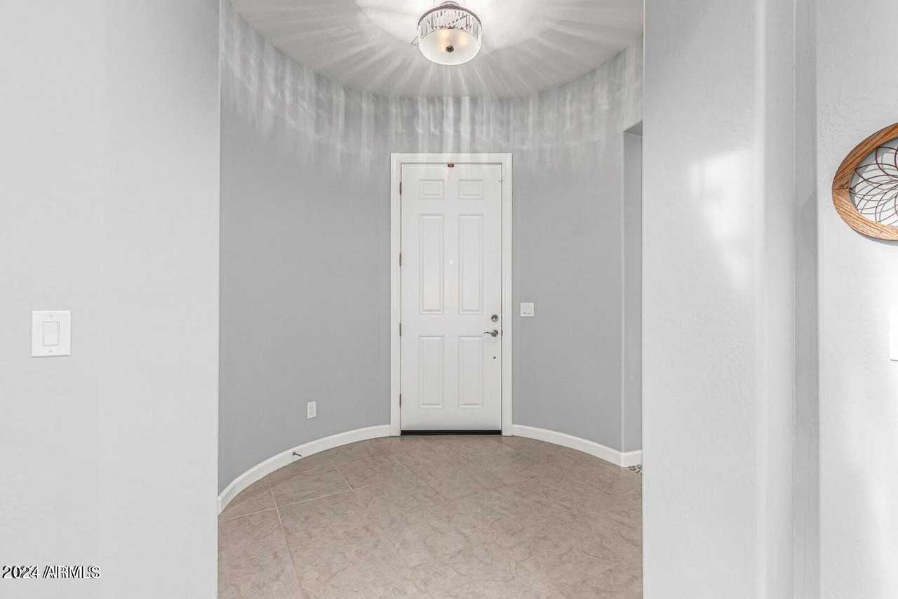 4777 S Fulton Ranch Blvd Unit 1055 #1055 - Photo 5 of 39