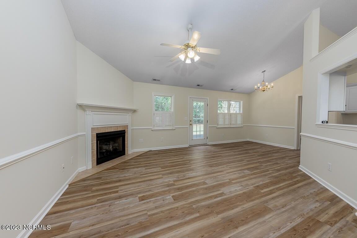 212 Derby Park Ave - Photo 4 of 17