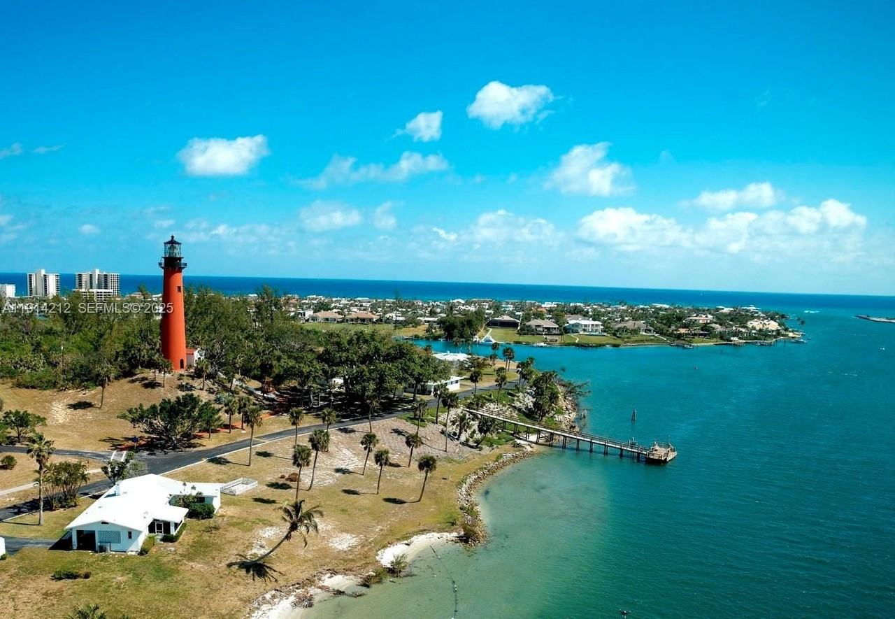 350 South Beach Road #204 - Photo 4 of 36