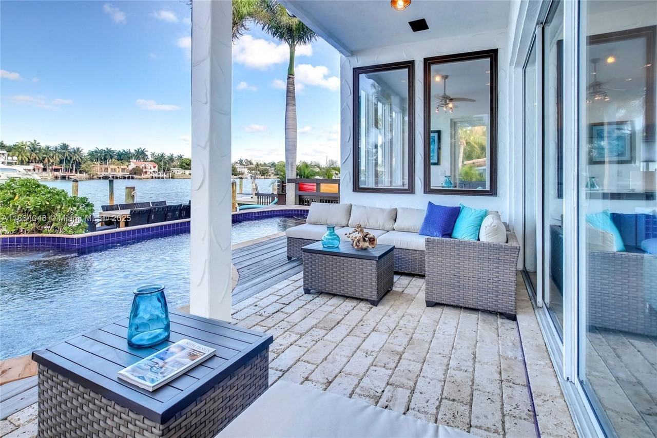 257 N Coconut Ln #SFH - Photo 7 of 8