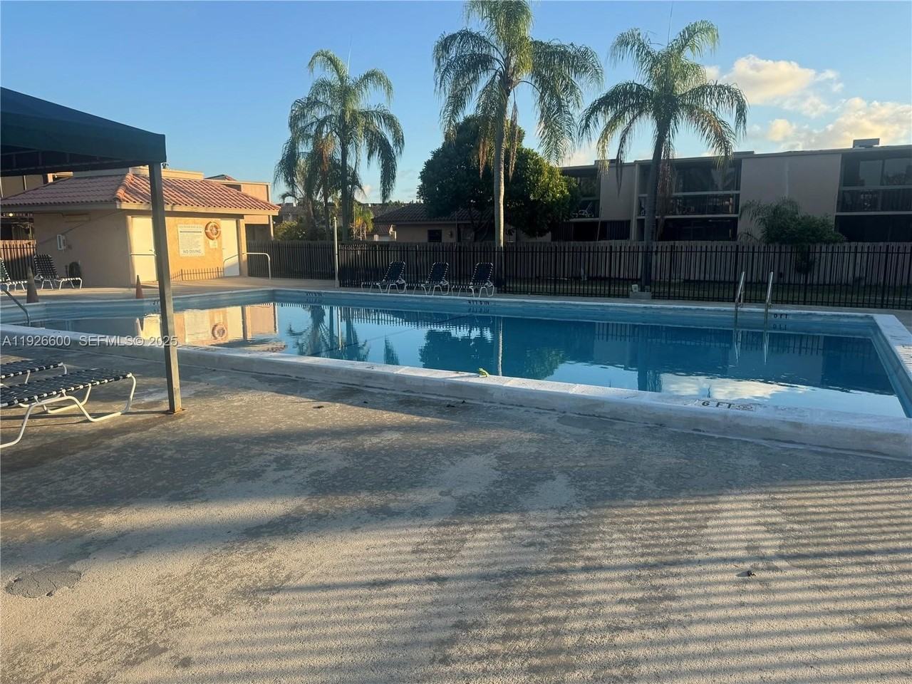 20603 Ne 6th Ct - Photo 7 of 10