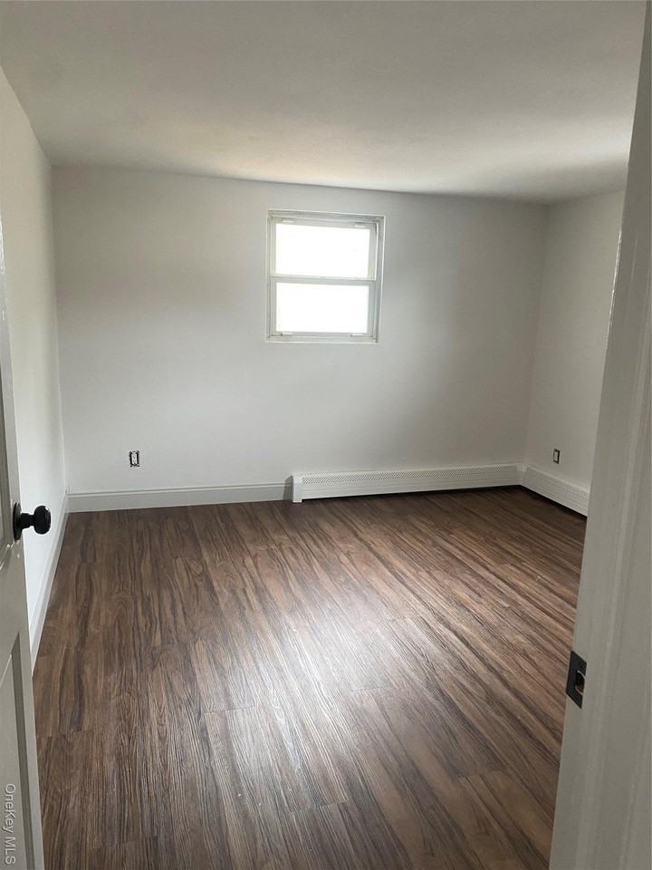 87 Saint George Dr - Photo 2 of 6