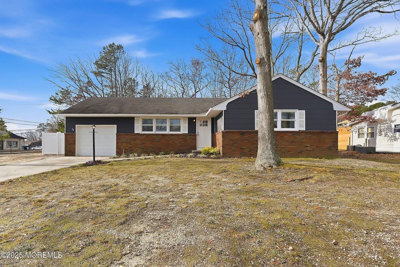 501 Adolphus St - Photo 2 of 25