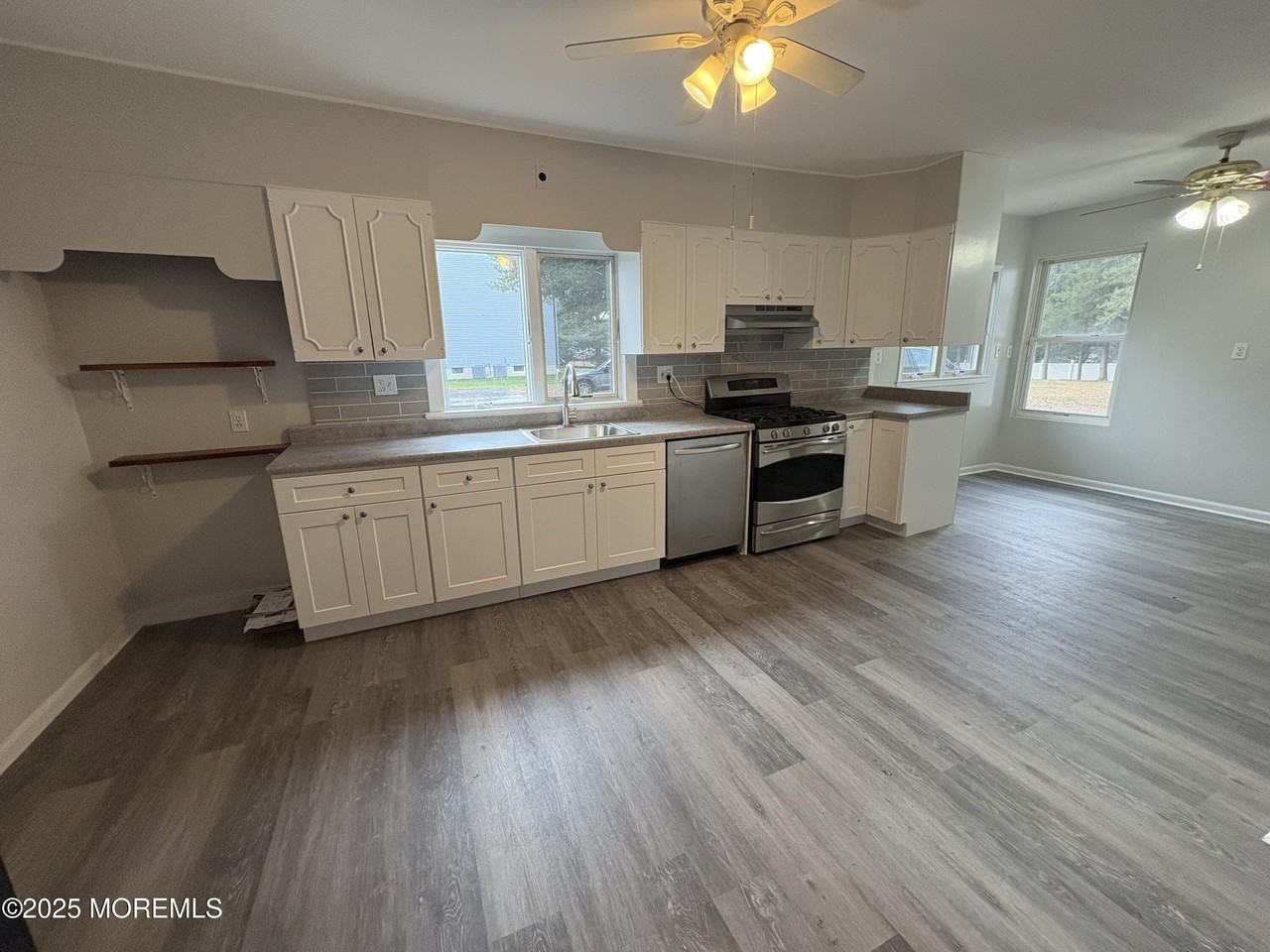 479 Line Rd - Photo 4 of 17