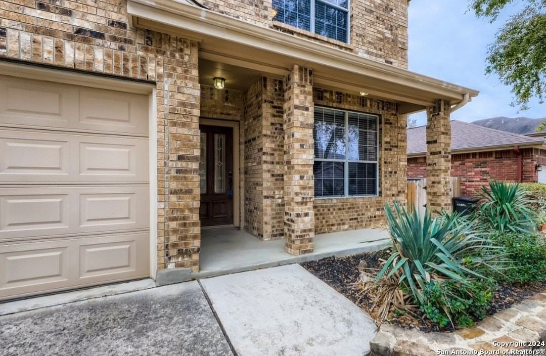 2632 Gallant Fox Dr - Photo 2 of 15