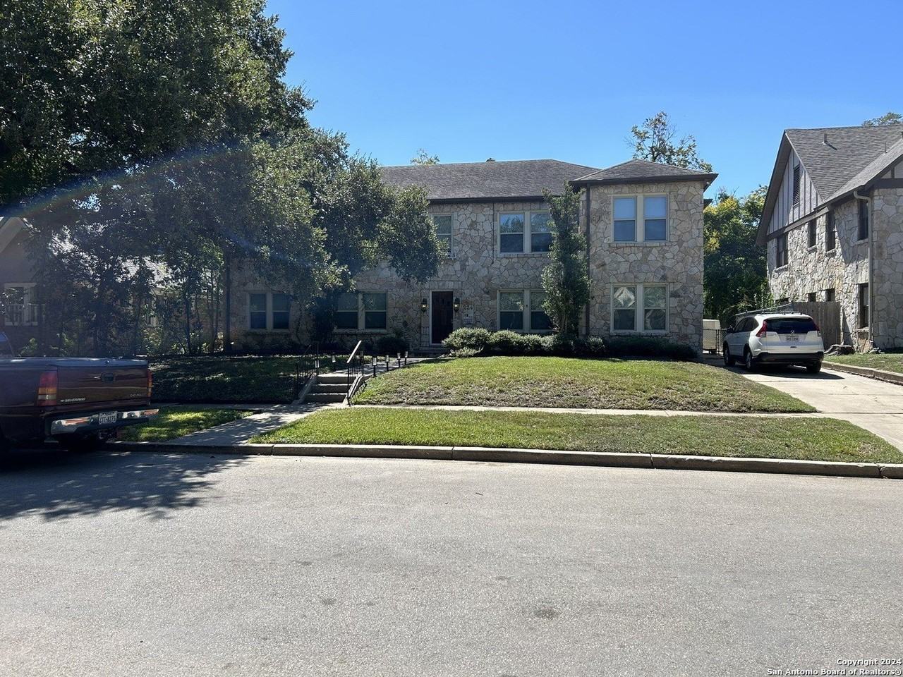 224 East Rosewood Avenue #1