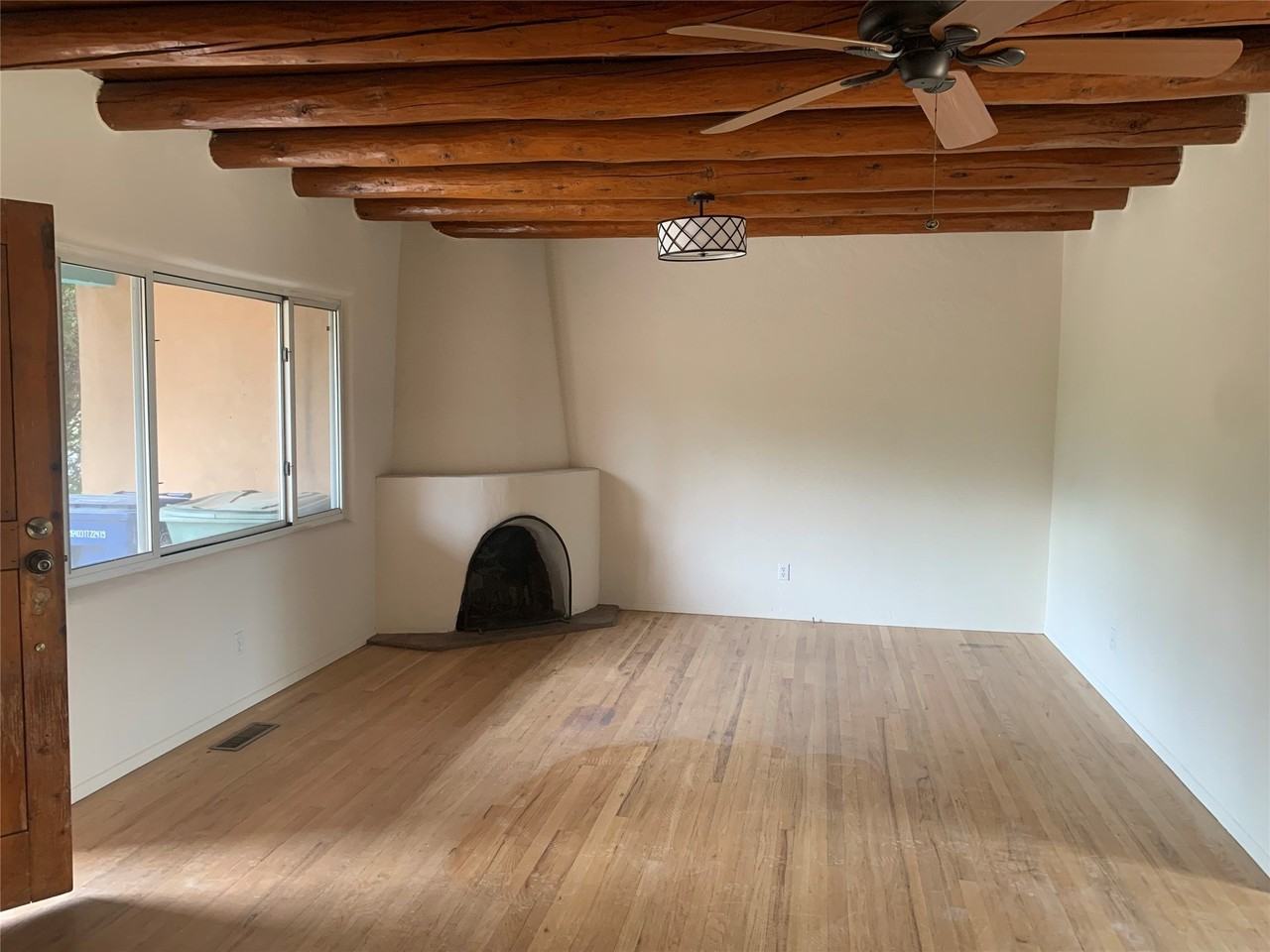 412 Cortez Pl - Photo 3 of 32