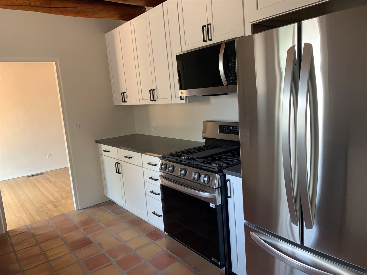 412 Cortez Pl - Photo 6 of 32