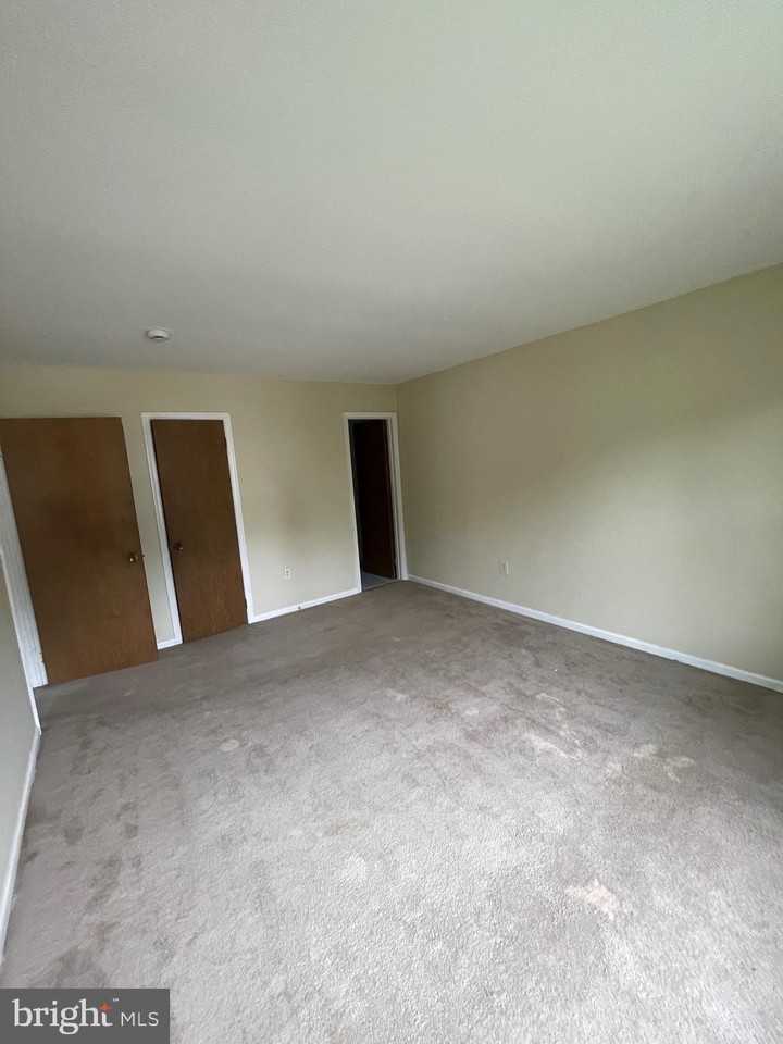 7107 Sontag Way - Photo 7 of 8