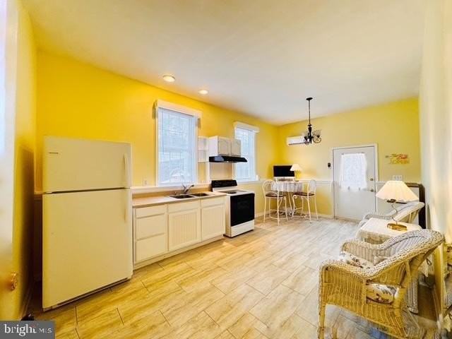 1440 Hartwood Road - Photo 4 of 18