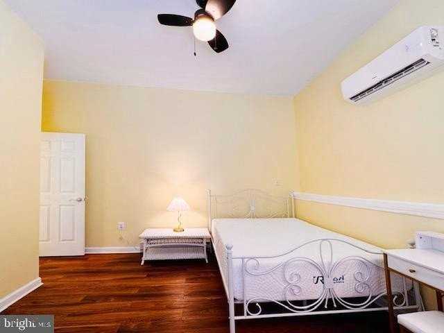 1440 Hartwood Road - Photo 7 of 18