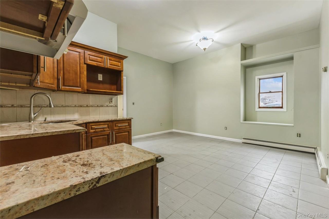 90 Sutter Avenue ##1 - Photo 6 of 14