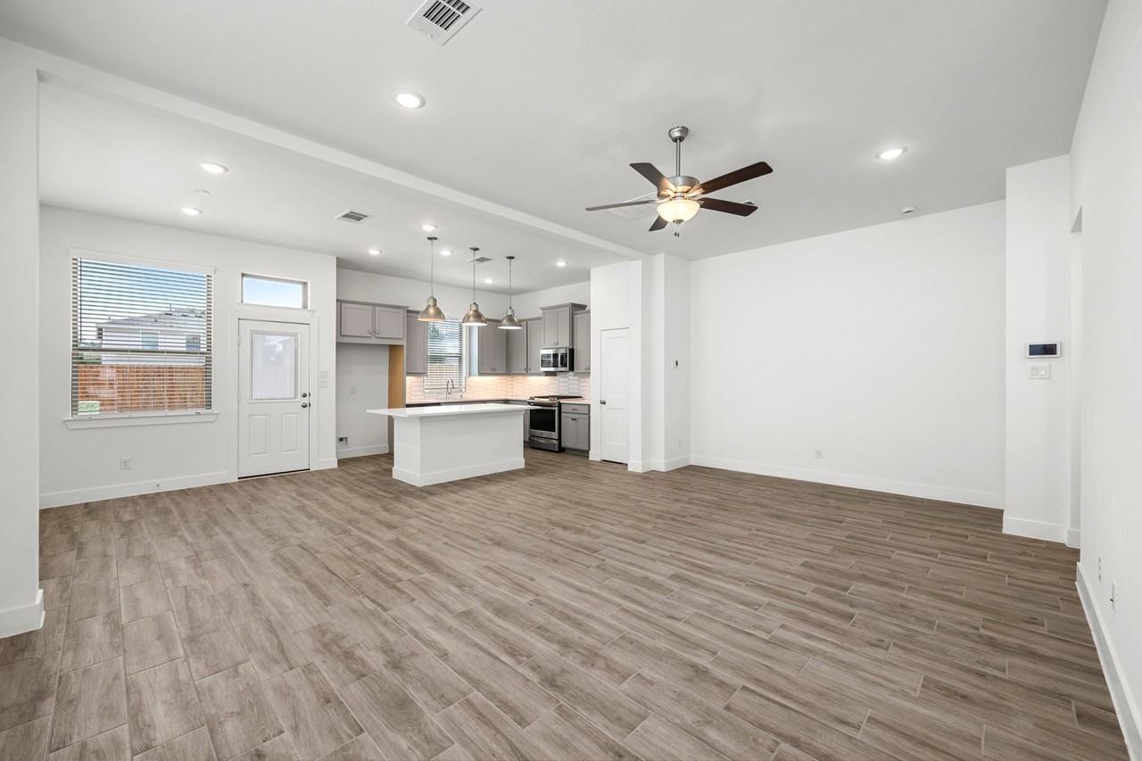 7818 Starfish Arbor Dr - Photo 5 of 30