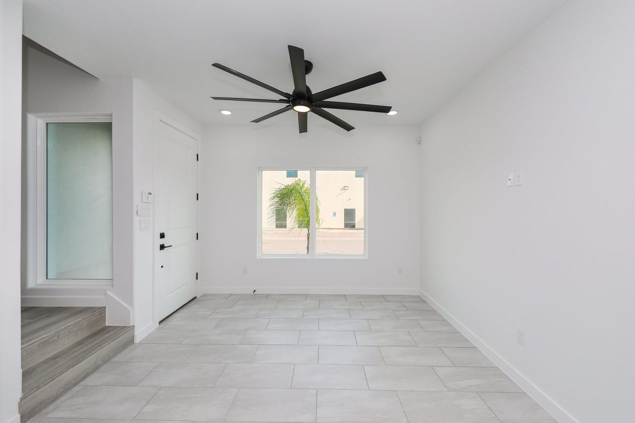 8218 Casa Verde Rd - Photo 4 of 39