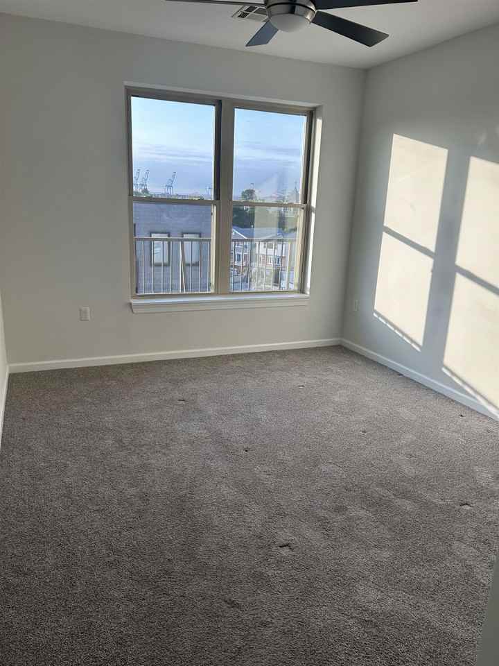 186 Broadway ##502 - Photo 5 of 12