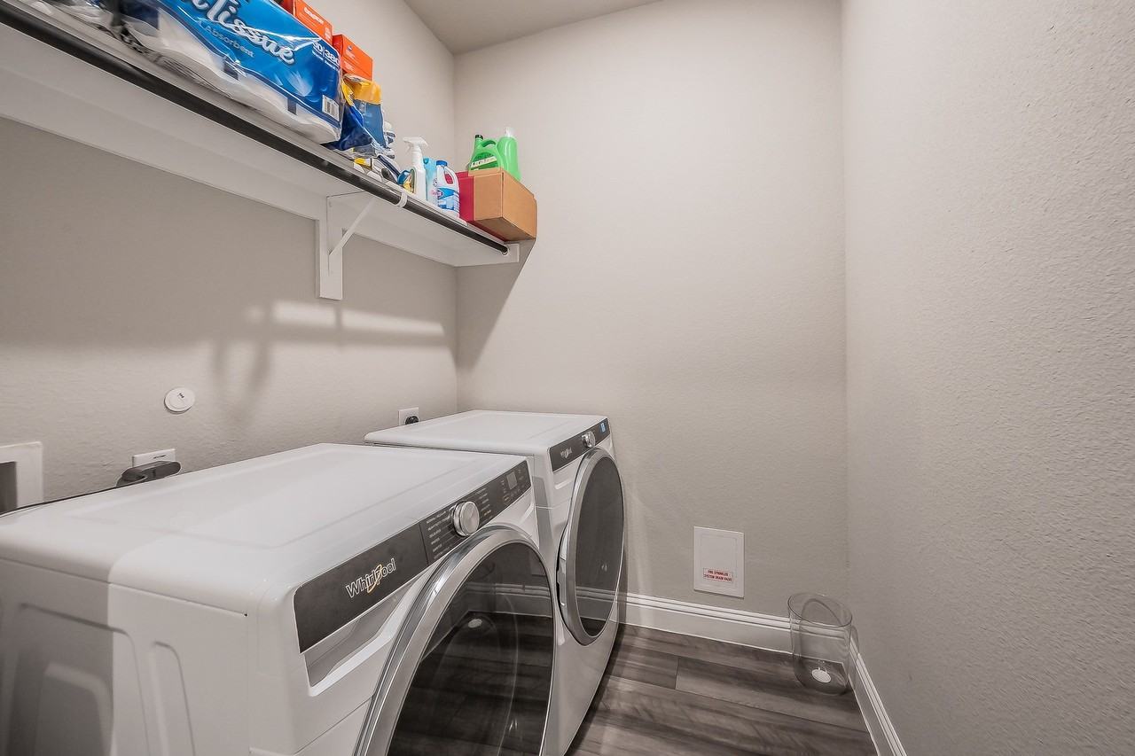 4160 Wetstone Lane - Photo 2 of 31