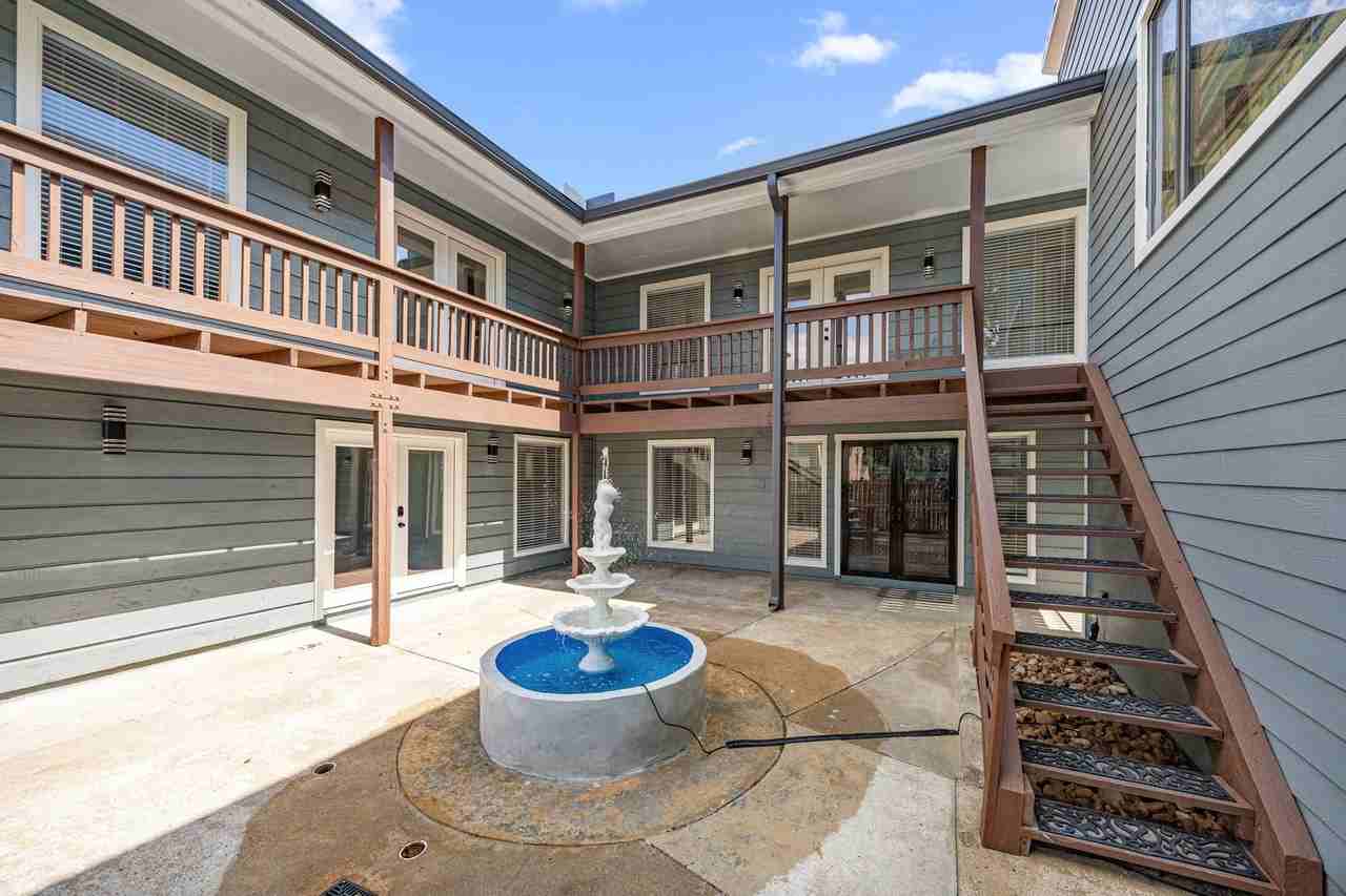 2926 Meadowcreek Drive - Photo 5 of 40