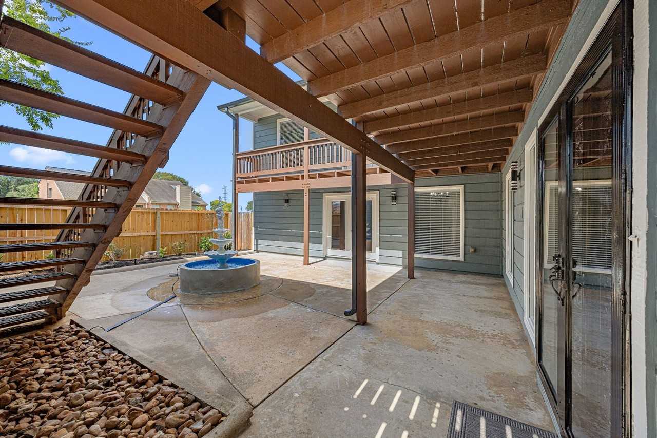 2926 Meadowcreek Drive - Photo 6 of 40