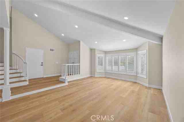 64 Bluecoat - Photo 5 of 44