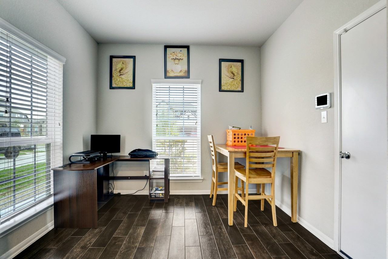 5414 Rustic Ruby Drive - Photo 3 of 18