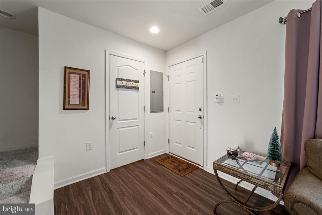 35 Mengel Rd - Photo 4 of 32