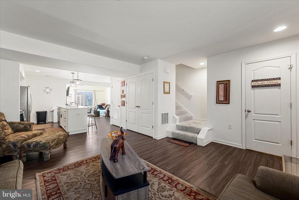 35 Mengel Rd - Photo 7 of 32