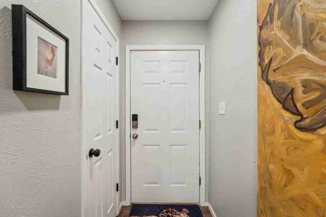 1213 Southtrace Drive - Photo 4 of 25