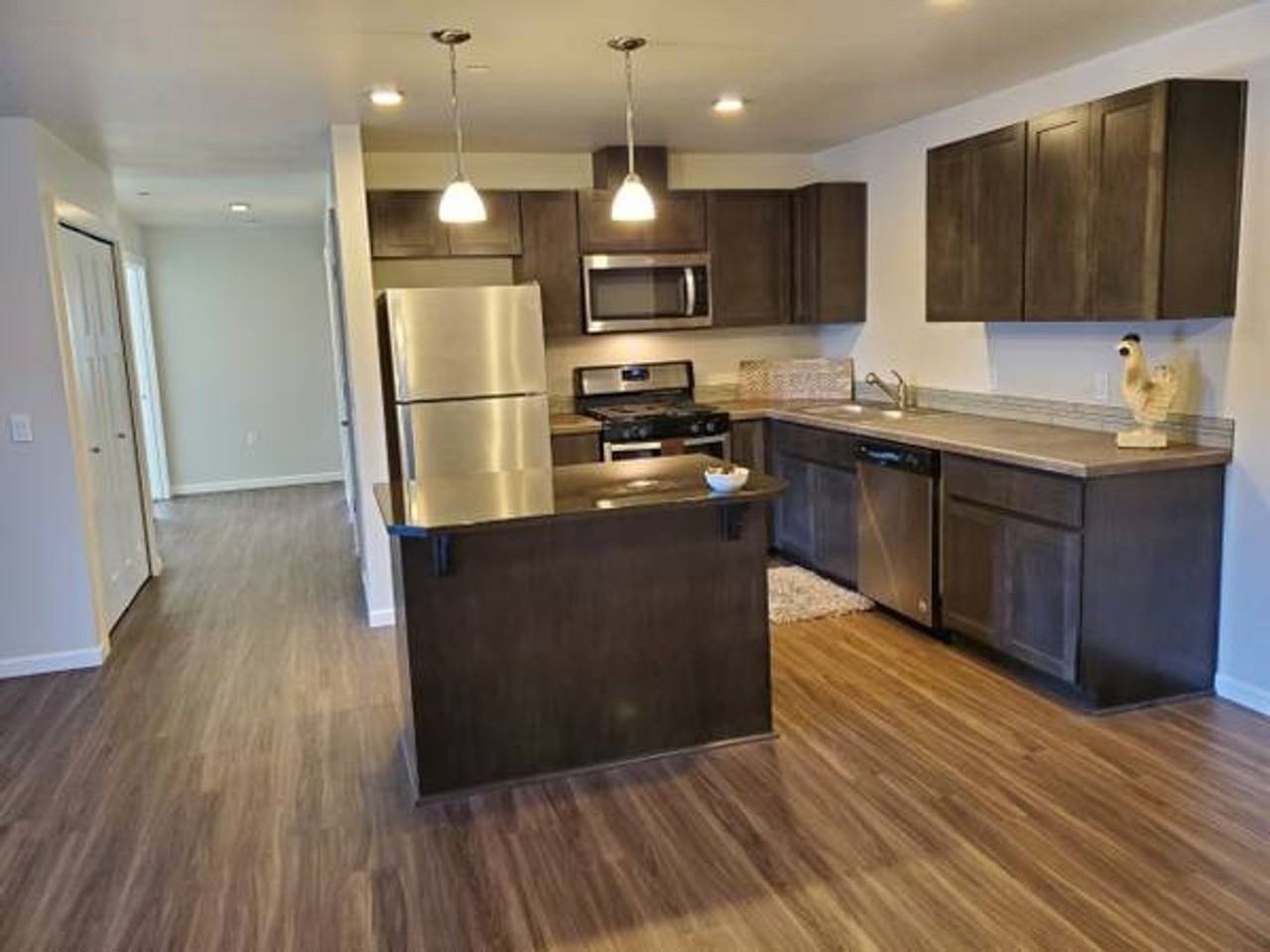 Escena Apartments - Photo 5 of 31