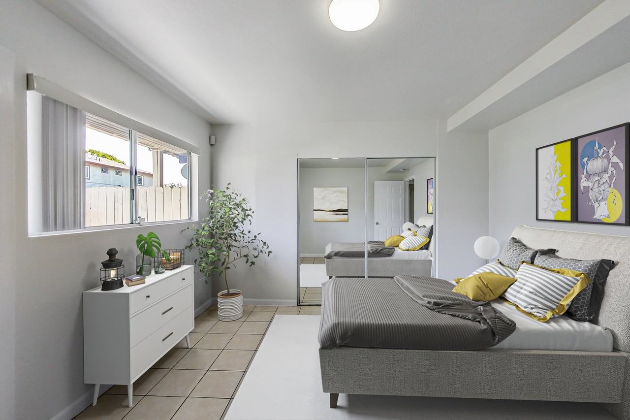 2554 E 16th Street - Photo 7 of 17