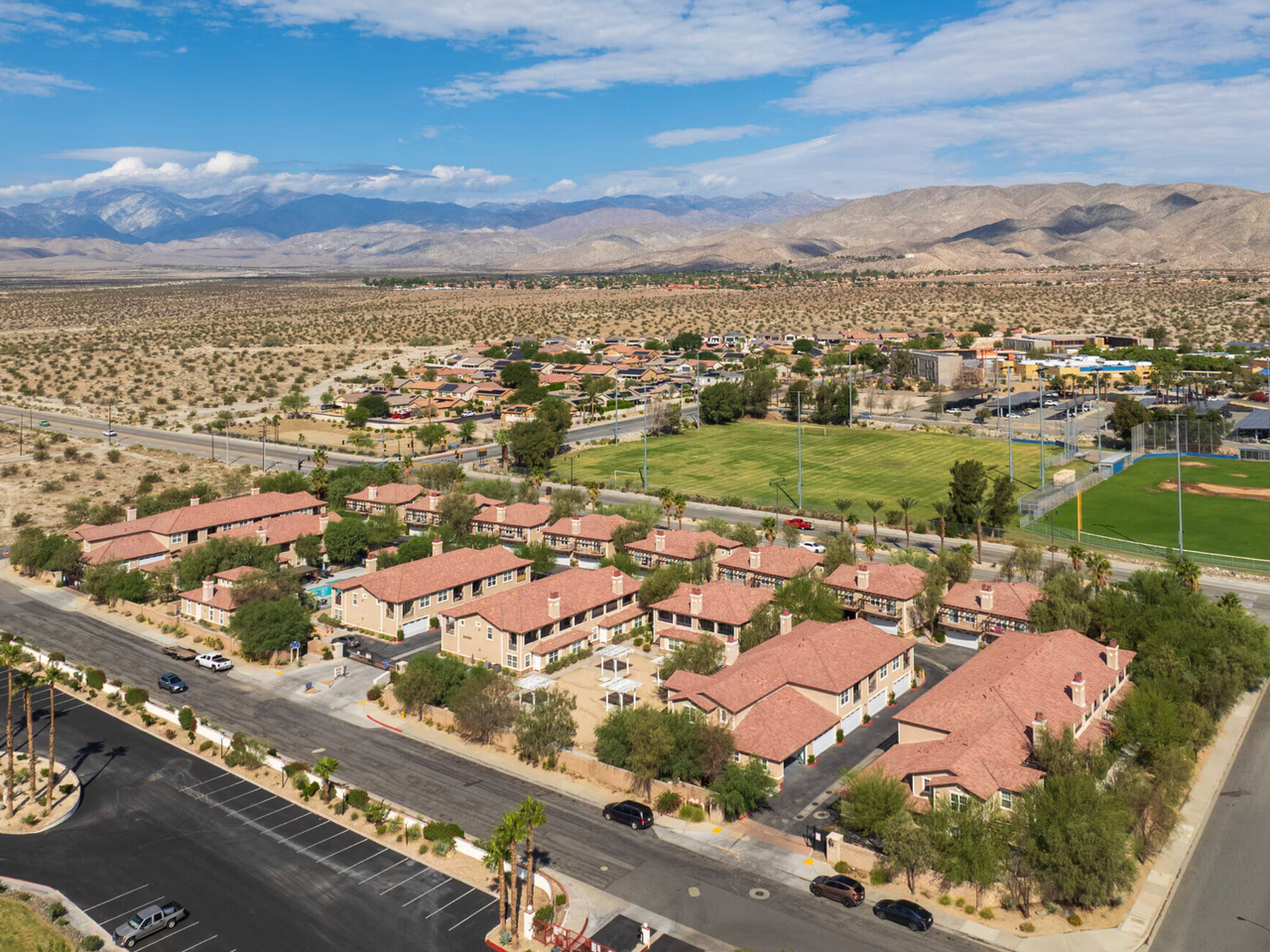 Willow Crest Townhome Apartments - Photo 2 of 11