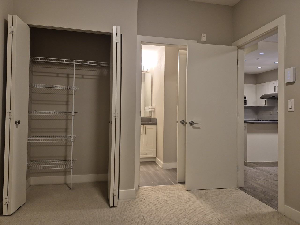 963 Charland Avenue - Photo 7 of 13