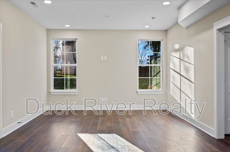 119 Westover Dr - Photo 4 of 36