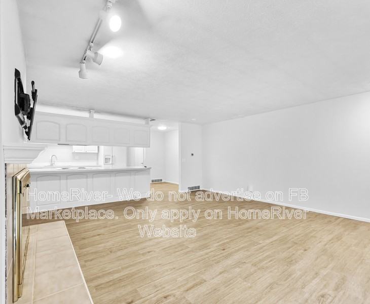 739 W 13th Ave - Photo 6 of 22