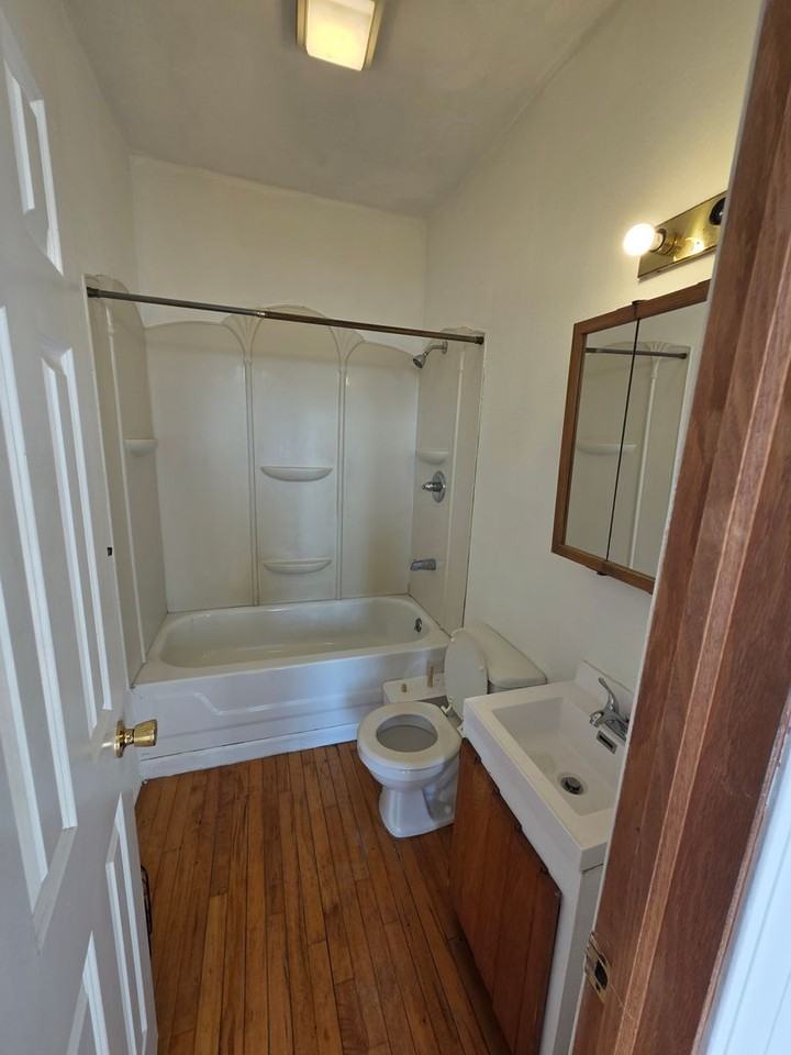 Agency Apartments - Photo 5 of 16