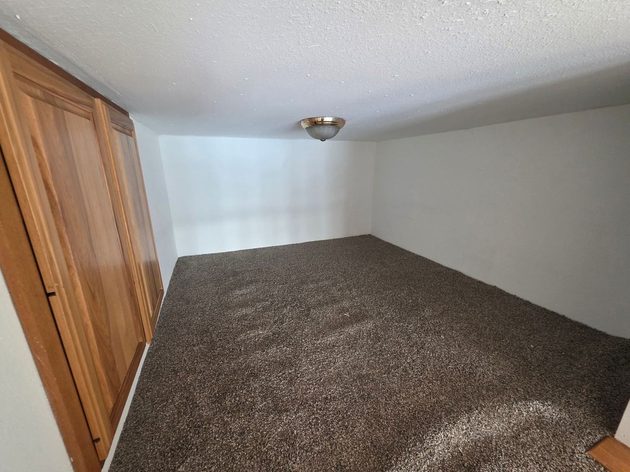 Agency Apartments - Photo 7 of 16