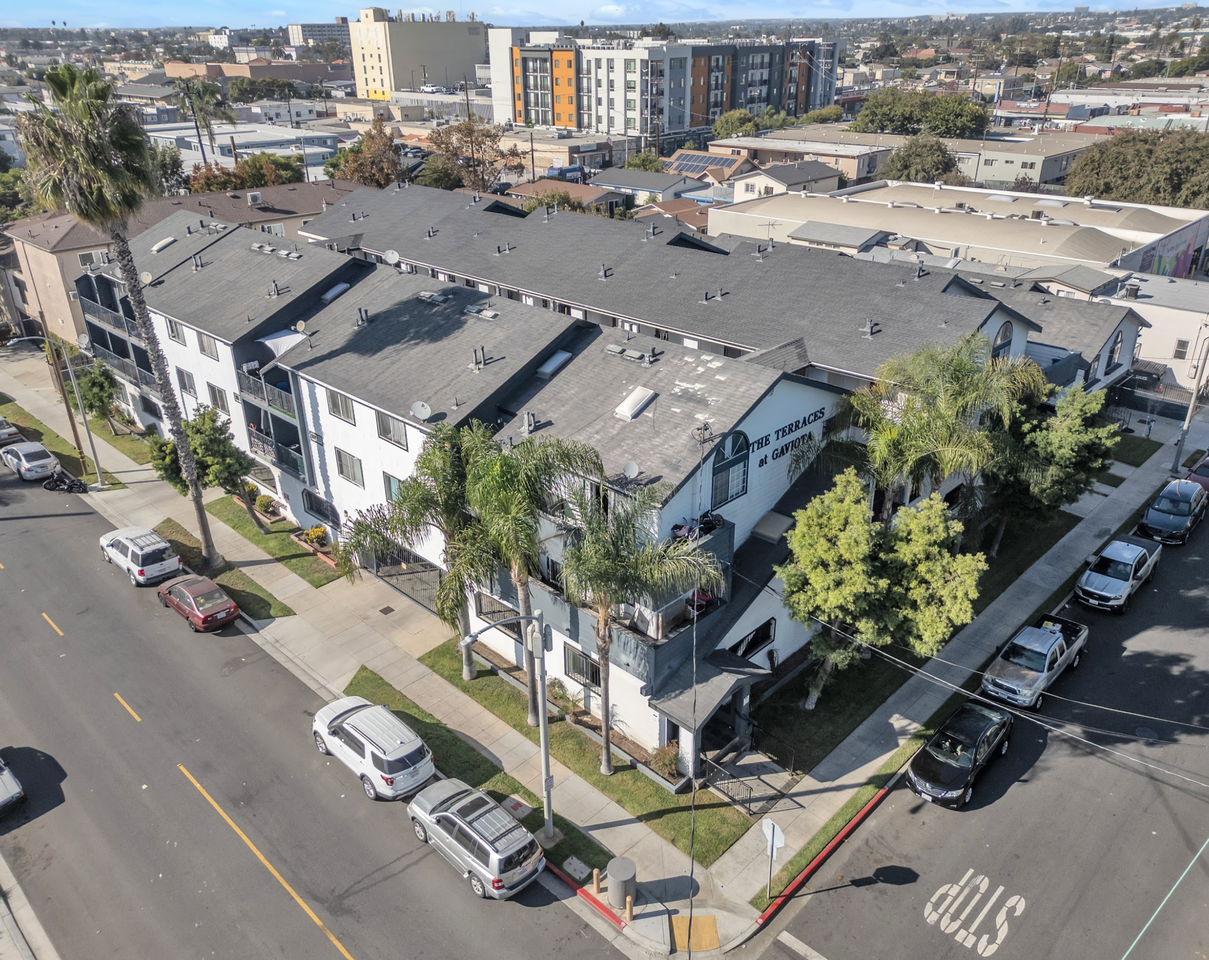 1101 - 1121 Gaviota Ave. - Photo 3 of 9