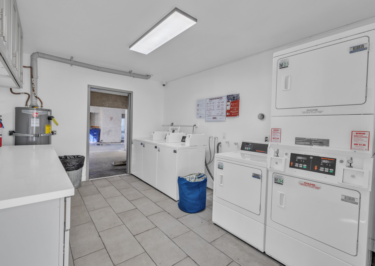 1101 - 1121 Gaviota Ave. - Photo 5 of 9