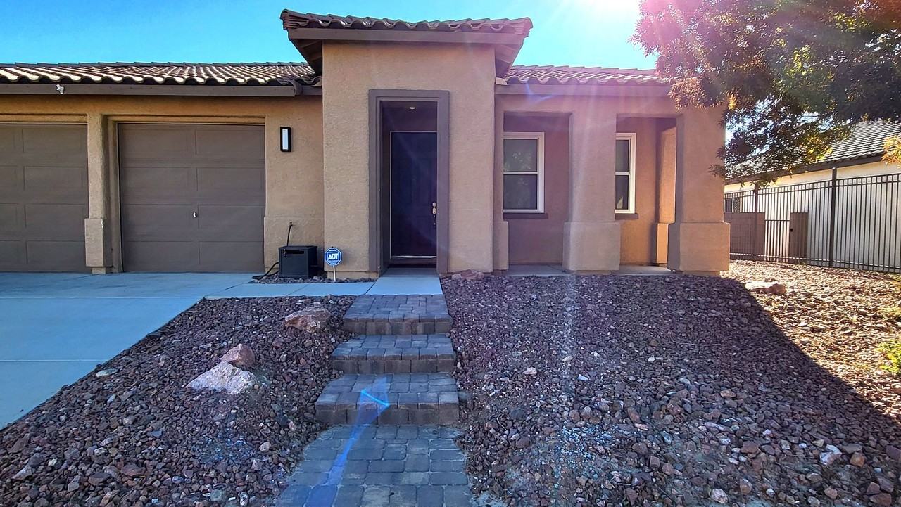 5761 E Badlands Ln - Photo 3 of 50