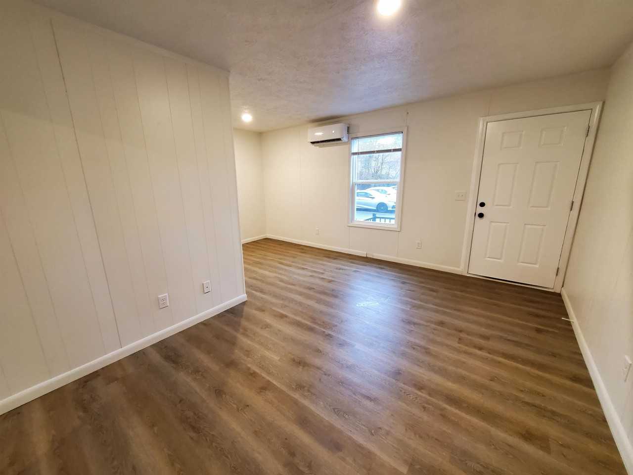 112 Becky Drive - Greeneville - Photo 3 of 45